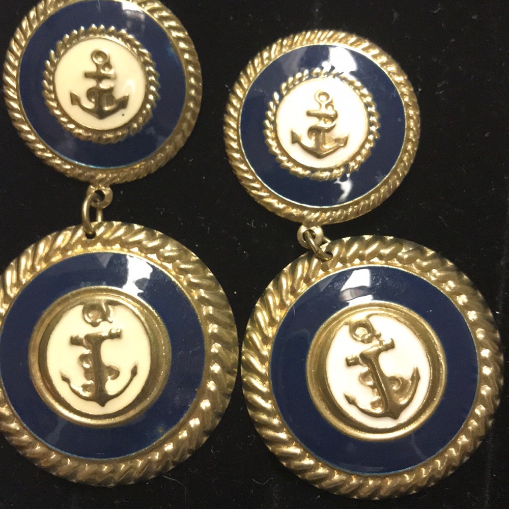 Vintage Earrings Set - Picture 6 of 8